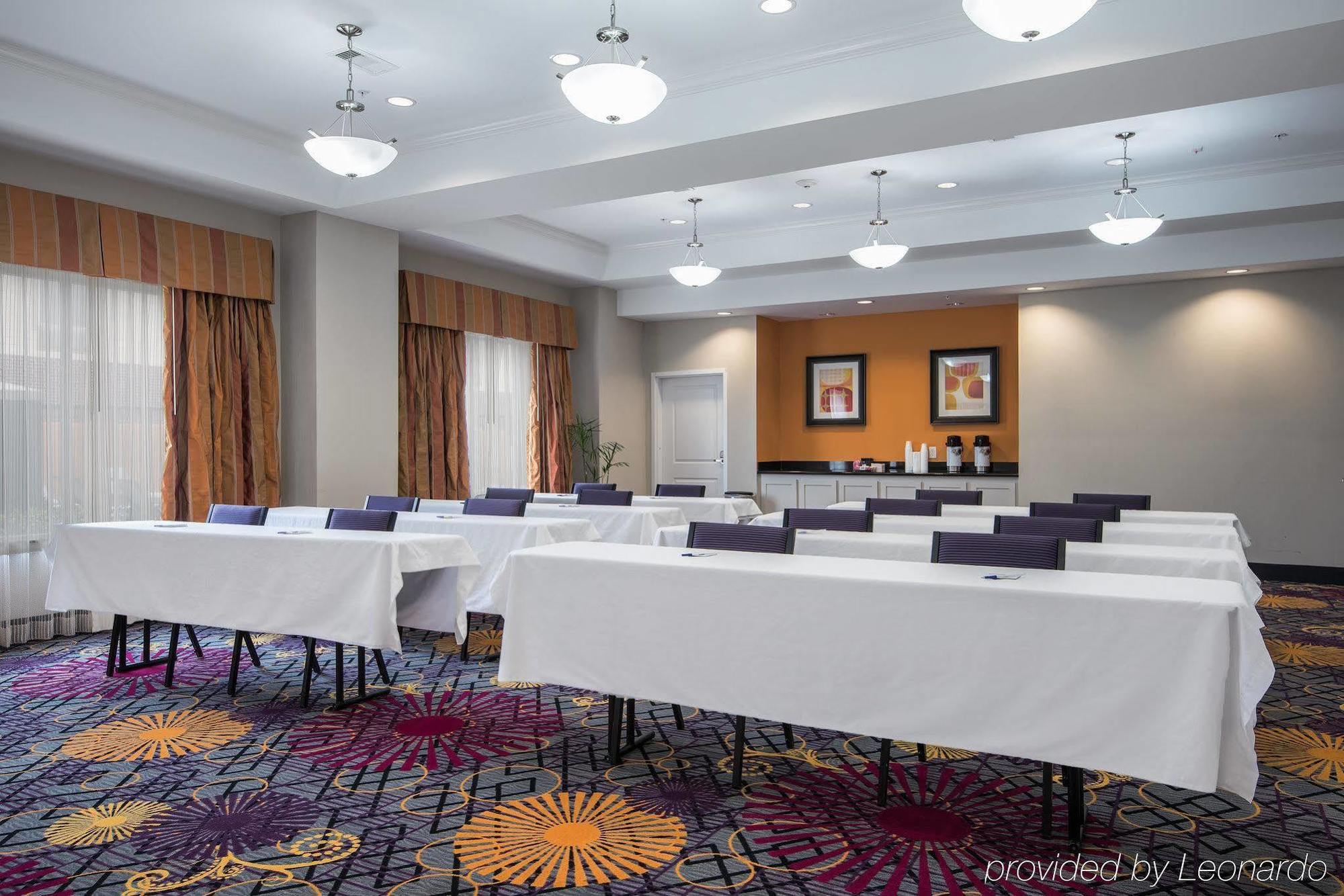 Holiday Inn Express Hotel & Suites Clute-Lake Jackson By Ihg Exterior foto